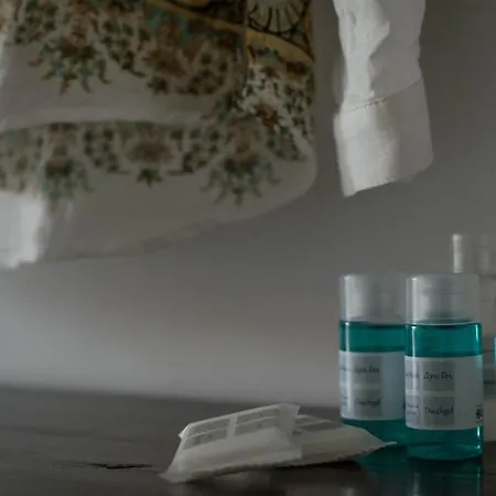 Отель The Mint - Saint 2*