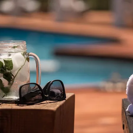 Otel The Mint - Saint Vlas