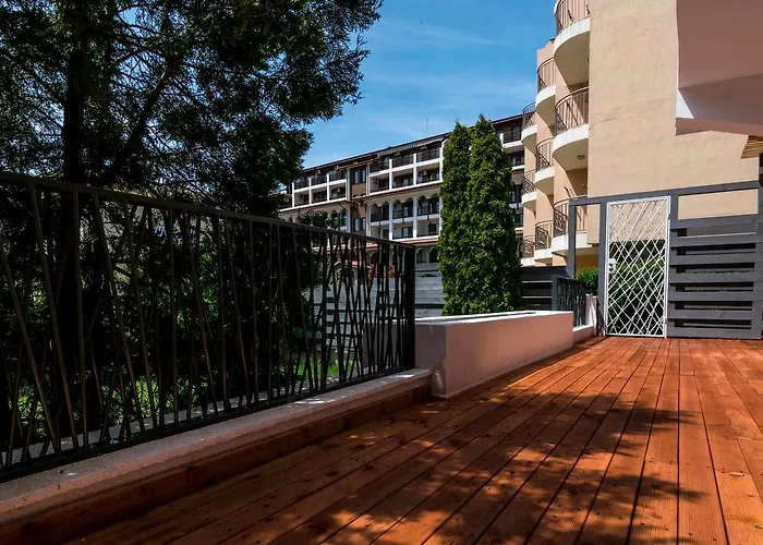 The Mint - Saint Хотел