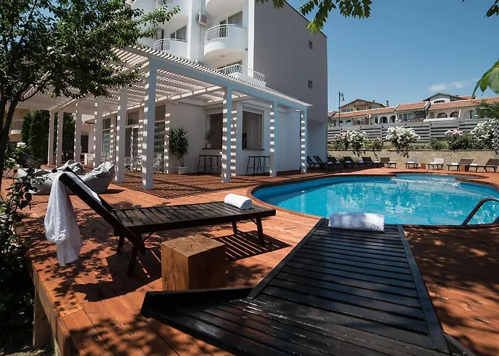 The Mint - Saint Хотел