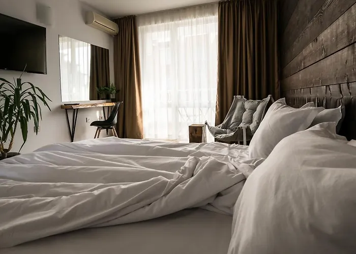 Хотел The Mint - Saint